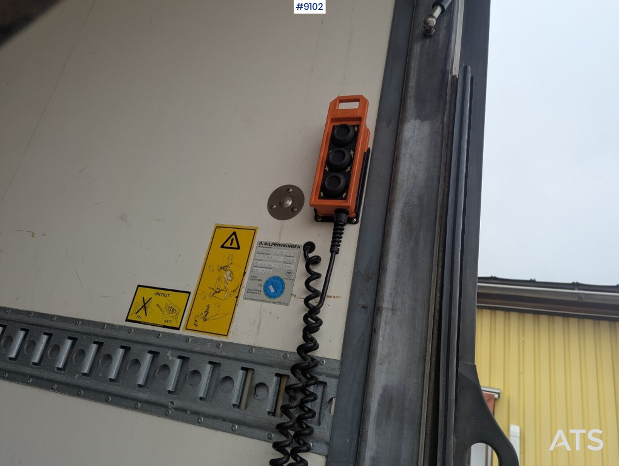 Skåpbil distribution Mercedes Benz 1224 L 4X2 - شاحنة صندوقية: صورة 5 Skåpbil distribution Mercedes Benz 1224 L 4X2 - شاحنة صندوقية: صورة 5