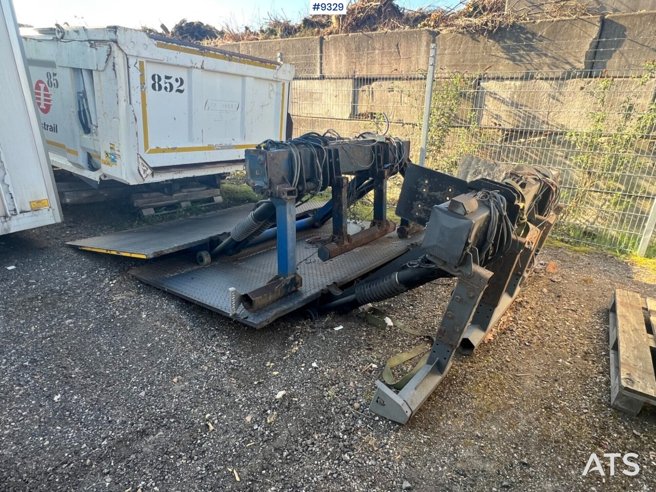 Tail lift - Zepro- ZHD2000-175MA - رافعة خلفية: صورة 1 Tail lift - Zepro- ZHD2000-175MA - رافعة خلفية: صورة 1