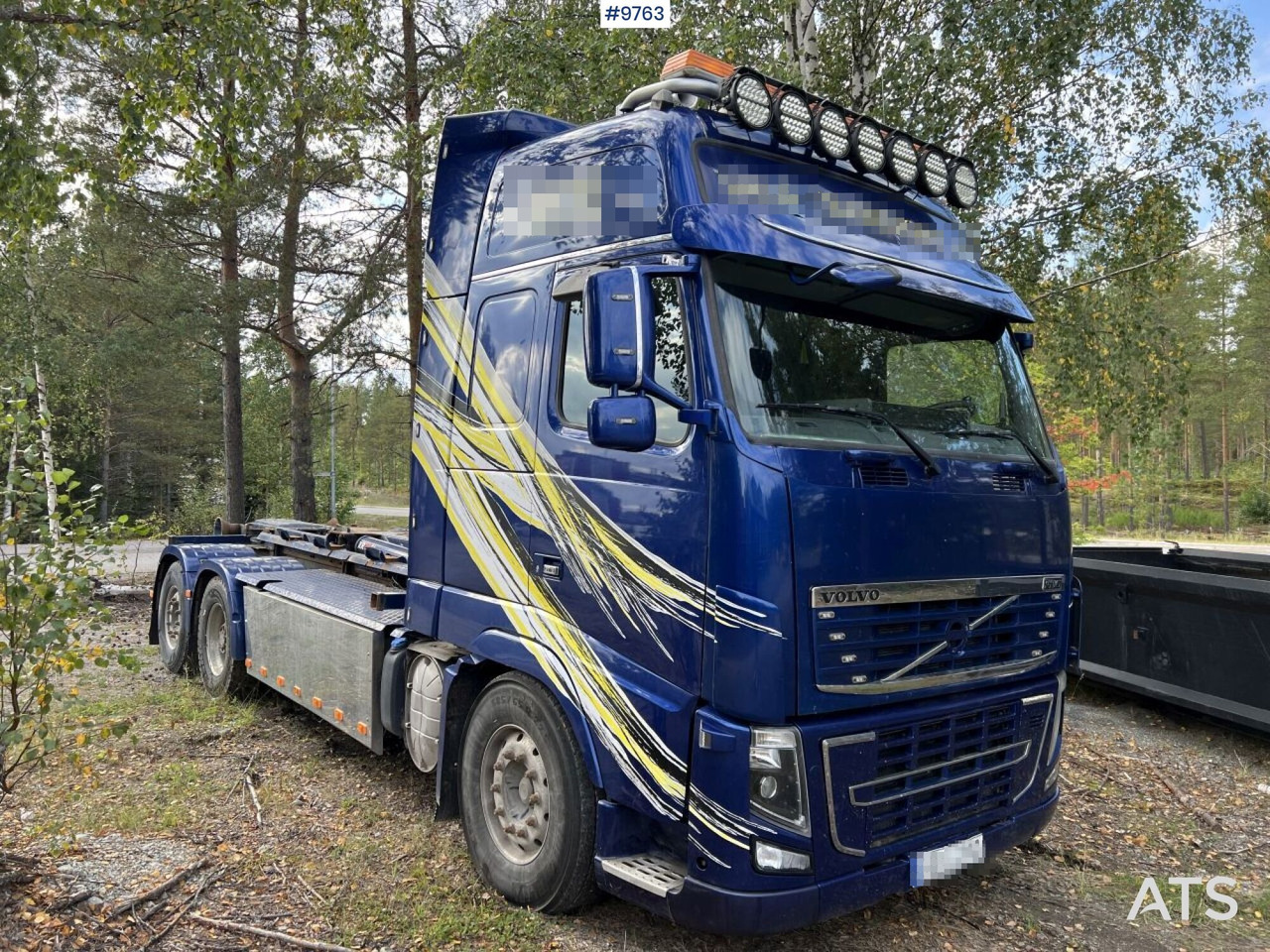 VOLVO FH16-660 6*2 LAXO-Bracket with load changer, woodchip box, and flatbed - شاحنة برافعة خطافية: صورة 2 VOLVO FH16-660 6*2 LAXO-Bracket with load changer, woodchip box, and flatbed - شاحنة برافعة خطافية: صورة 2