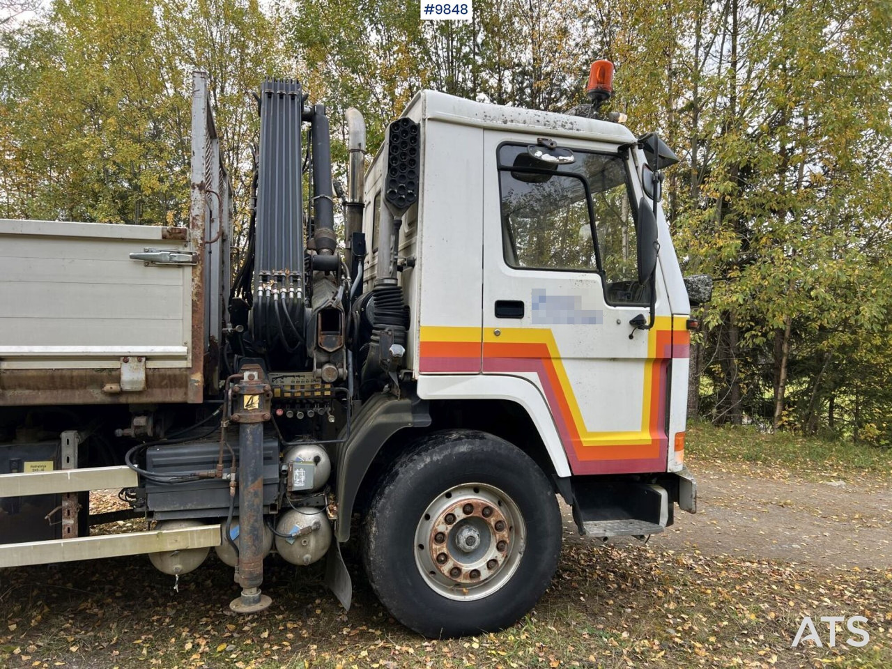 VOLVO FL7 4X2 Crane truck/Dump truck with Hiab071 crane - شاحنة قلاب: صورة 4 VOLVO FL7 4X2 Crane truck/Dump truck with Hiab071 crane - شاحنة قلاب: صورة 4