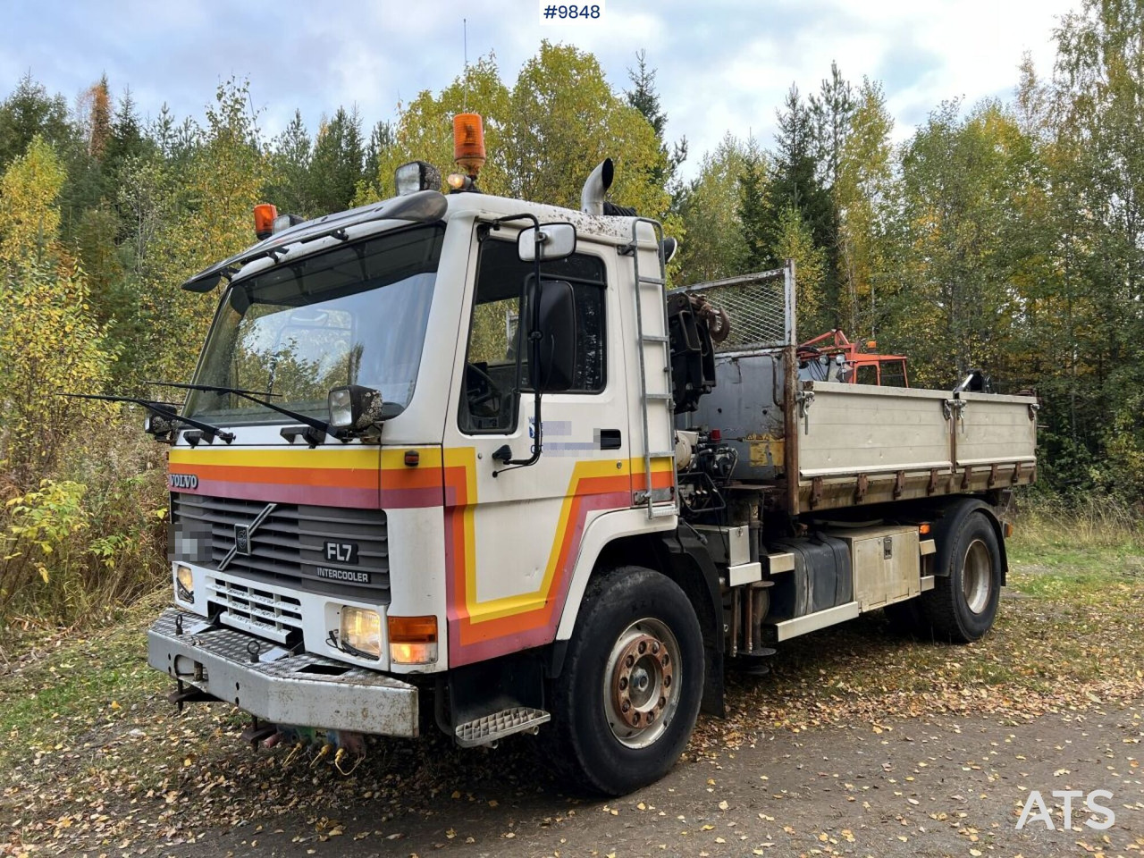 VOLVO FL7 4X2 Crane truck/Dump truck with Hiab071 crane - شاحنة قلاب: صورة 1 VOLVO FL7 4X2 Crane truck/Dump truck with Hiab071 crane - شاحنة قلاب: صورة 1