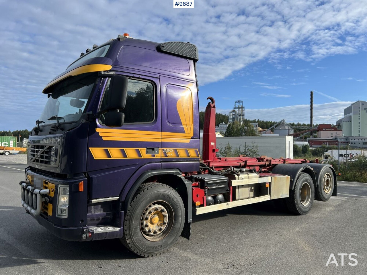 VOLVO FM-380 6*2 Truck with swap body (VIDEO) - شاحنة برافعة خطافية: صورة 1 VOLVO FM-380 6*2 Truck with swap body (VIDEO) - شاحنة برافعة خطافية: صورة 1