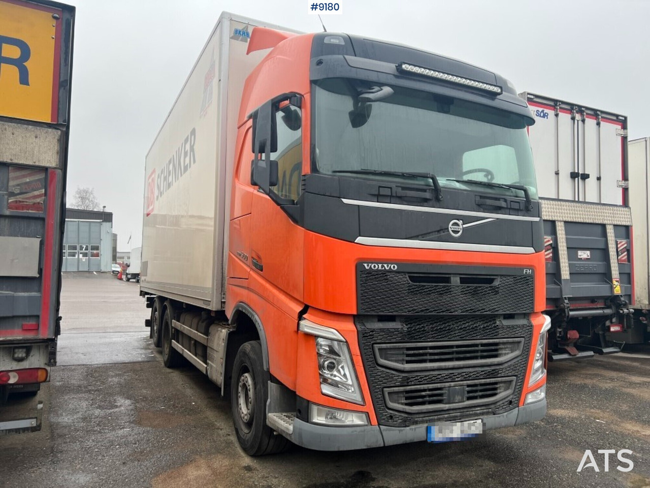 Volvo FH 6*2 Box Truck - شاحنة صندوقية: صورة 2 Volvo FH 6*2 Box Truck - شاحنة صندوقية: صورة 2