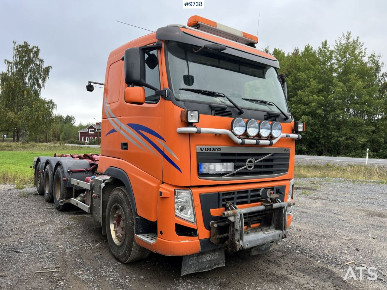 Volvo FH 8*4 Truck with plow attachment - شاحنة برافعة خطافية: صورة 2 Volvo FH 8*4 Truck with plow attachment - شاحنة برافعة خطافية: صورة 2