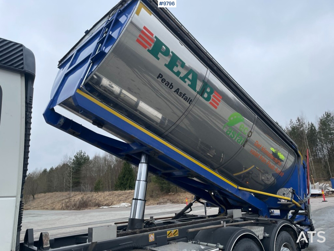 Volvo FM 370 6x2 Spreader truck - شاحنة قلاب: صورة 4 Volvo FM 370 6x2 Spreader truck - شاحنة قلاب: صورة 4