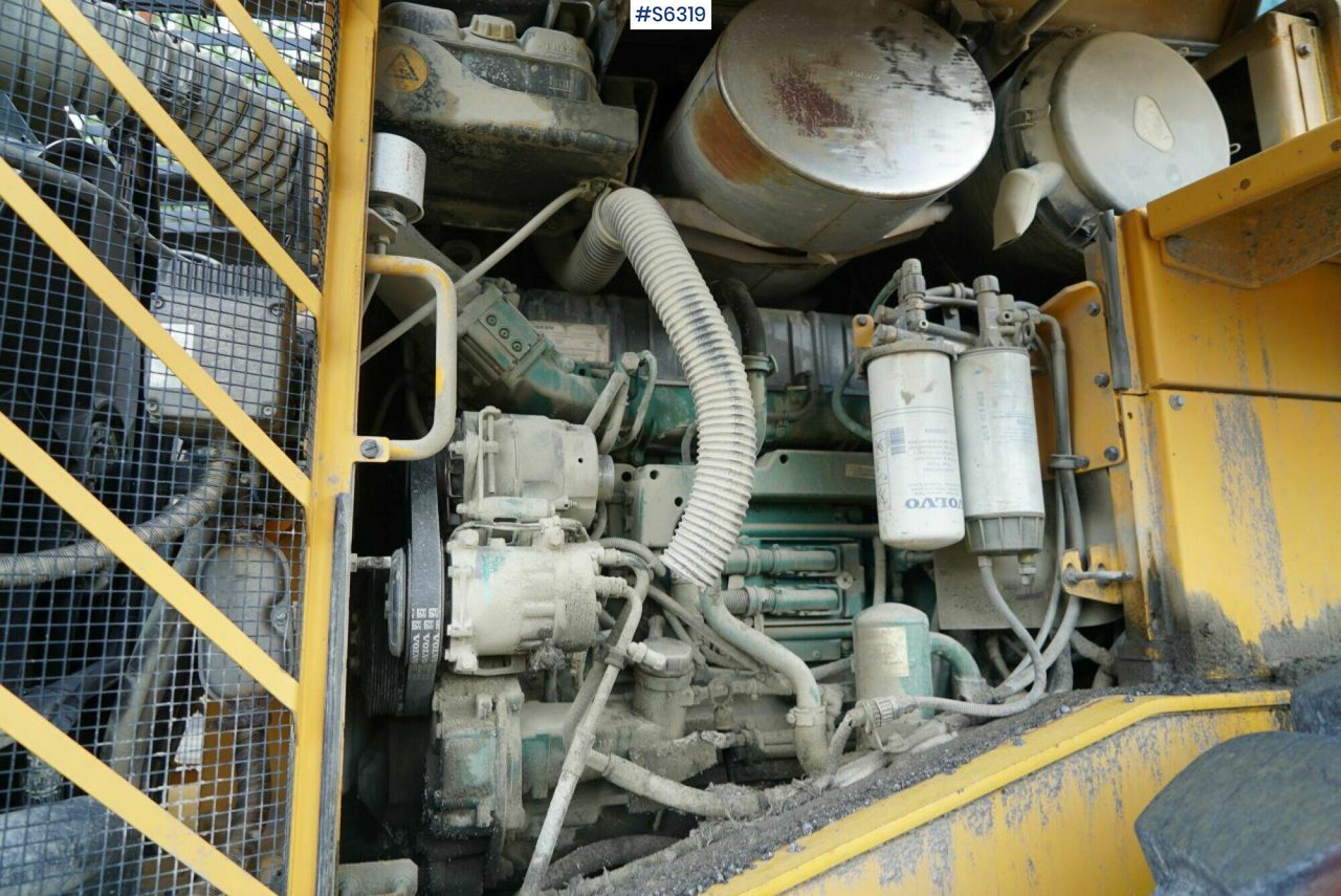 WHEEL LOADER VOLVO L220 F - اللودر بعجل: صورة 5 WHEEL LOADER VOLVO L220 F - اللودر بعجل: صورة 5