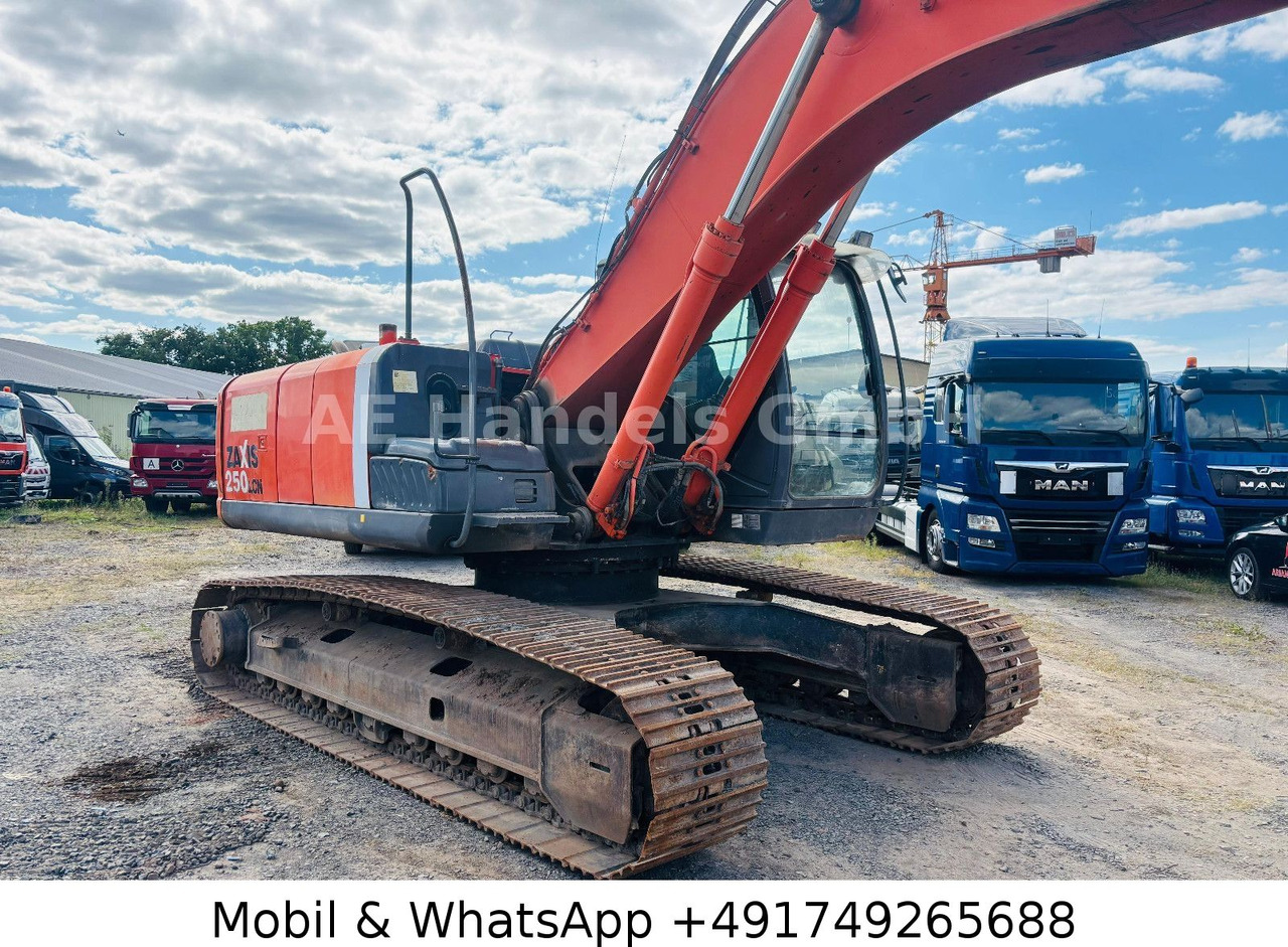 Hitachi ZX250LCN-3 *16.800 STD/Monoausleger/OilQuick - حفار زاحف: صورة 2 Hitachi ZX250LCN-3 *16.800 STD/Monoausleger/OilQuick - حفار زاحف: صورة 2