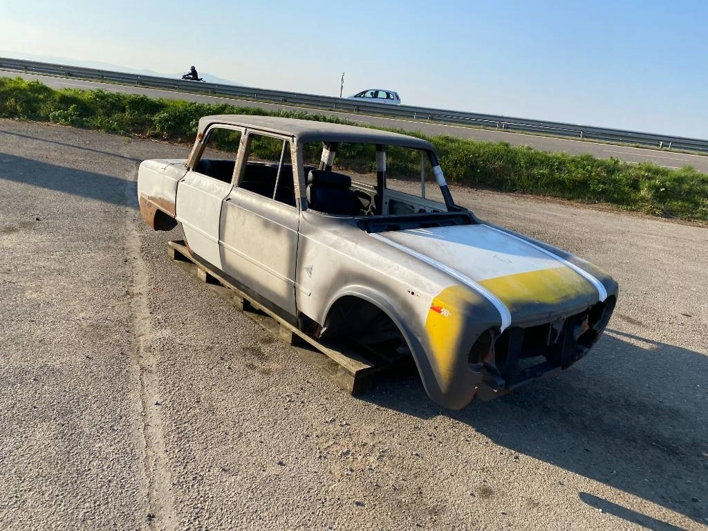 Alfa GUILIA 1300 SUPER NUOVA/Origine France/Oldtimer - سيارة: صورة 5 Alfa GUILIA 1300 SUPER NUOVA/Origine France/Oldtimer - سيارة: صورة 5