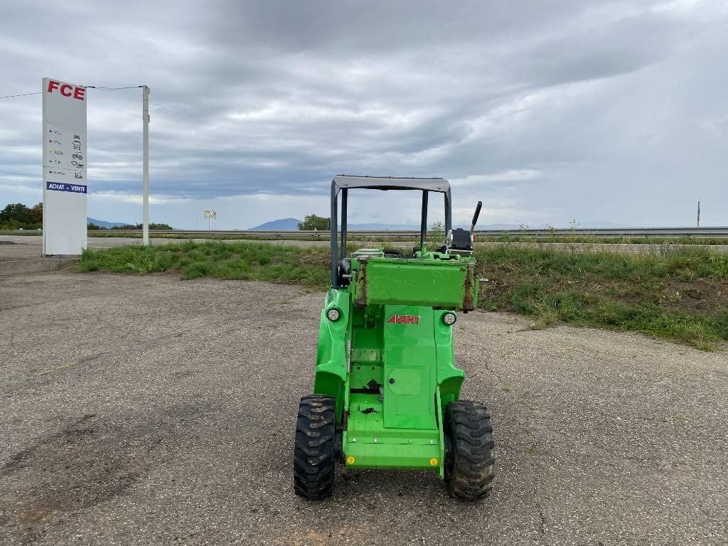 Avant M 528 EIPTT /Certificat CE endommagée - لودر مفصلي صغير: صورة 3 Avant M 528 EIPTT /Certificat CE endommagée - لودر مفصلي صغير: صورة 3