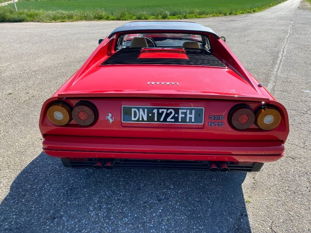 سيارة Ferrari 328 GTS / Origine Française endommagé: صورة 43