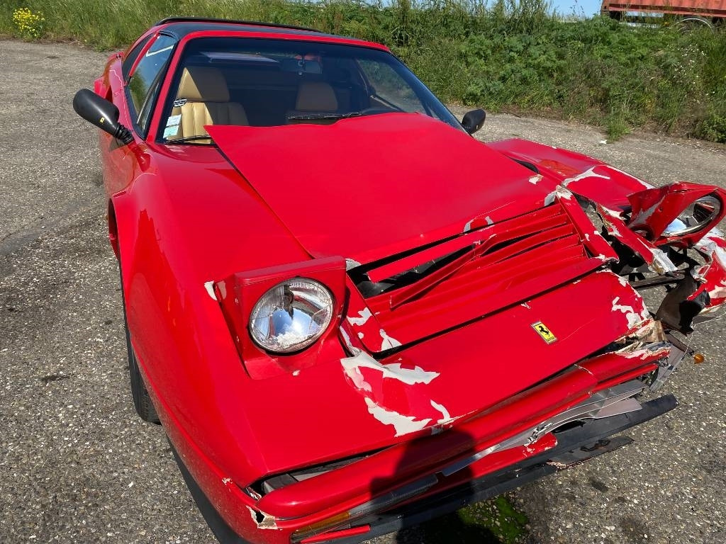 سيارة Ferrari 328 GTS / Origine Française endommagé: صورة 15