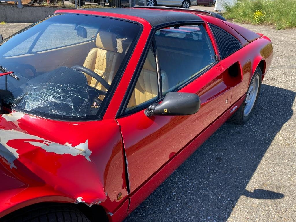 سيارة Ferrari 328 GTS / Origine Française endommagé: صورة 30