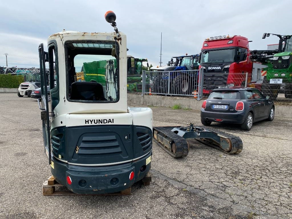 Hyundai ROBEX 25Z-9AK Certificat CE endommagée - حفار صغير: صورة 5 Hyundai ROBEX 25Z-9AK Certificat CE endommagée - حفار صغير: صورة 5
