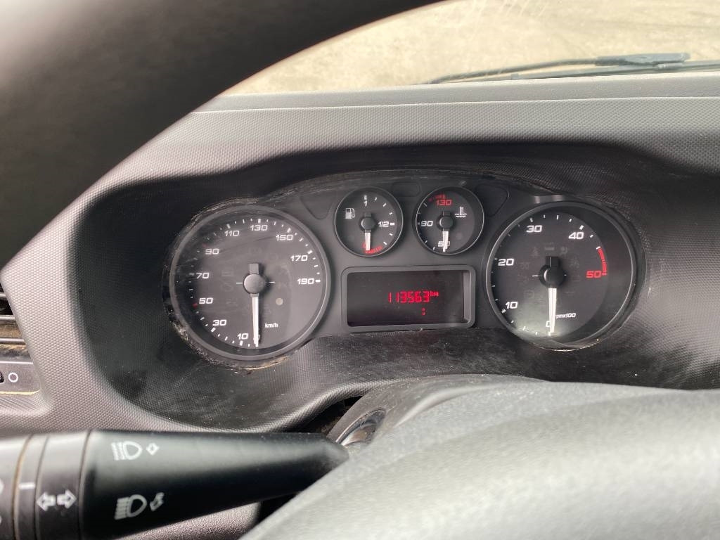 قلاب صغير, الشاحنات الصغيرة كابينة مزدوجة Iveco DAILY 35-140 C14 2.3D/140 / JPM VULCAIN endommagé: صورة 9 قلاب صغير, الشاحنات الصغيرة كابينة مزدوجة Iveco DAILY 35-140 C14 2.3D/140 / JPM VULCAIN endommagé: صورة 9