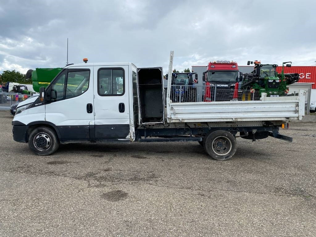 قلاب صغير, الشاحنات الصغيرة كابينة مزدوجة Iveco DAILY 35-140 C14 2.3D/140 / JPM VULCAIN endommagé: صورة 17 قلاب صغير, الشاحنات الصغيرة كابينة مزدوجة Iveco DAILY 35-140 C14 2.3D/140 / JPM VULCAIN endommagé: صورة 17