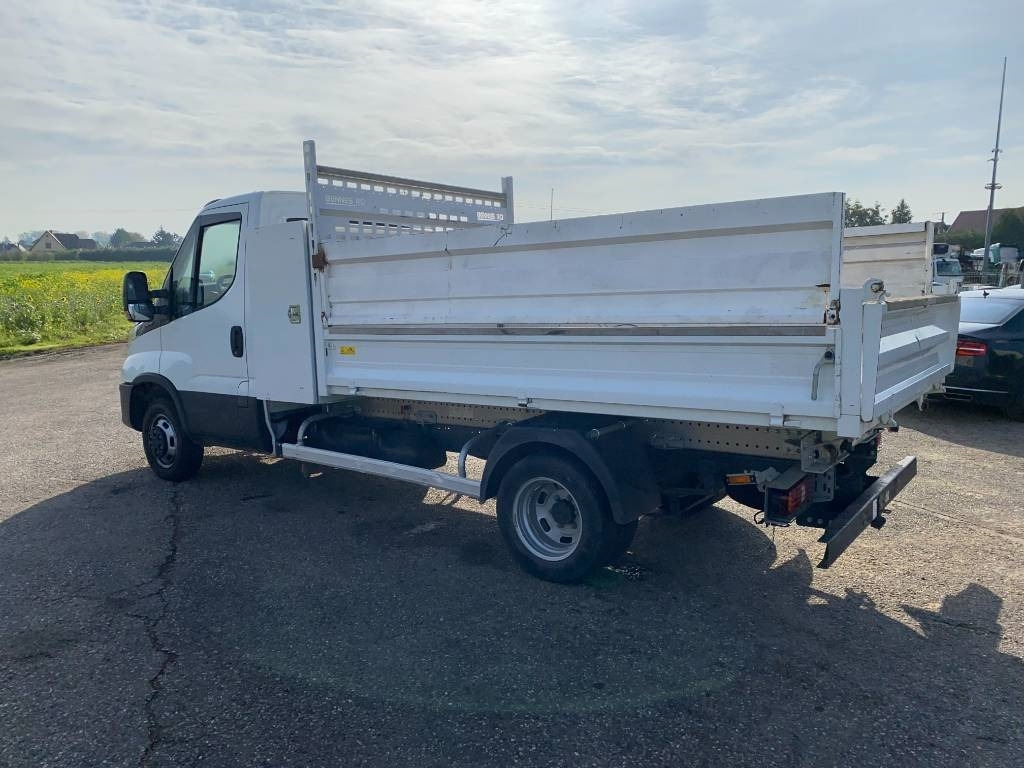 شاحنة توصيل مفتوحة Iveco DAILY 35-180/35C18 3.0-180 M/Jet endommagé: صورة 6