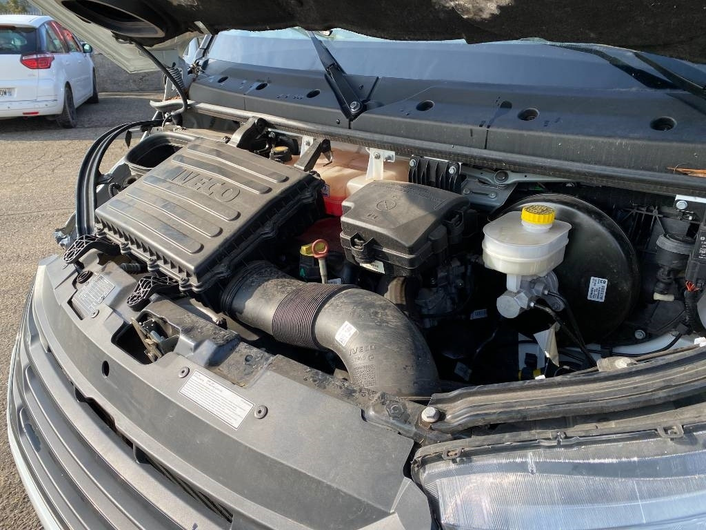 شاحنة توصيل مفتوحة Iveco DAILY 35-180/35C18 3.0-180 M/Jet endommagé: صورة 14