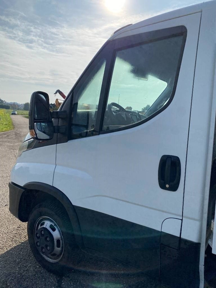 شاحنة توصيل مفتوحة Iveco DAILY 35-180/35C18 3.0-180 M/Jet endommagé: صورة 19