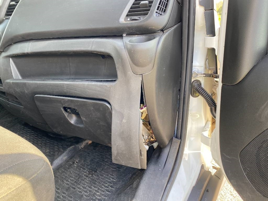 شاحنة توصيل مفتوحة Iveco DAILY 35-180/35C18 3.0-180 M/Jet endommagé: صورة 38