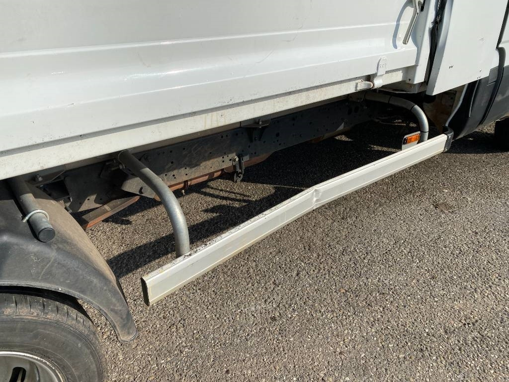 شاحنة توصيل مفتوحة Iveco DAILY 35-180/35C18 3.0-180 M/Jet endommagé: صورة 31