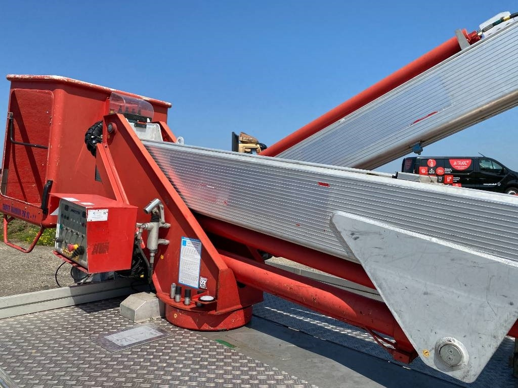 منصة محمولة مثبتة على الشاحنة Multitel Nacelle Multitel MX 200 A réviser: صورة 29