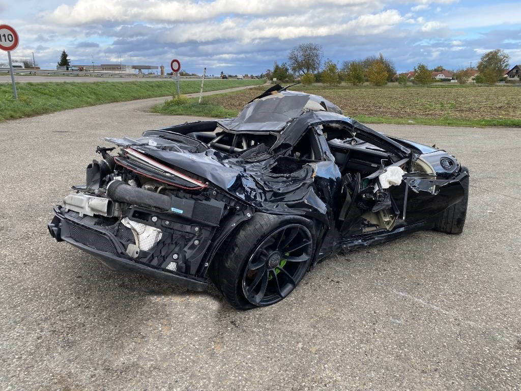 Porsche 911 GT3 RS (991) 4.0i 520 PDK7 Pack WEISSACH/RS - سيارة: صورة 4 Porsche 911 GT3 RS (991) 4.0i 520 PDK7 Pack WEISSACH/RS - سيارة: صورة 4