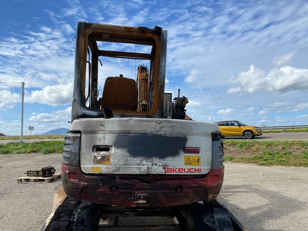 Takeuchi TB 250 + Brise roche et Godets endommagée - حفار صغير: صورة 2 Takeuchi TB 250 + Brise roche et Godets endommagée - حفار صغير: صورة 2