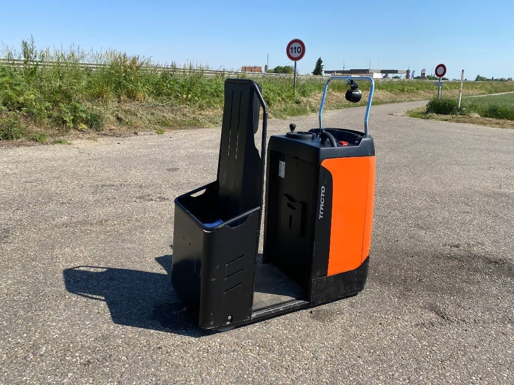 Toyota BT/MOVIT TSE 150-708 1er MAIN endommagé - جرار سحب: صورة 4 Toyota BT/MOVIT TSE 150-708 1er MAIN endommagé - جرار سحب: صورة 4