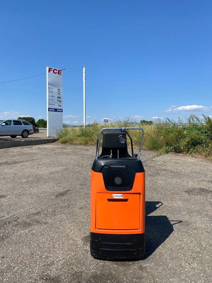 Toyota BT/MOVIT TSE 150-708 1er MAIN endommagé - جرار سحب: صورة 2 Toyota BT/MOVIT TSE 150-708 1er MAIN endommagé - جرار سحب: صورة 2