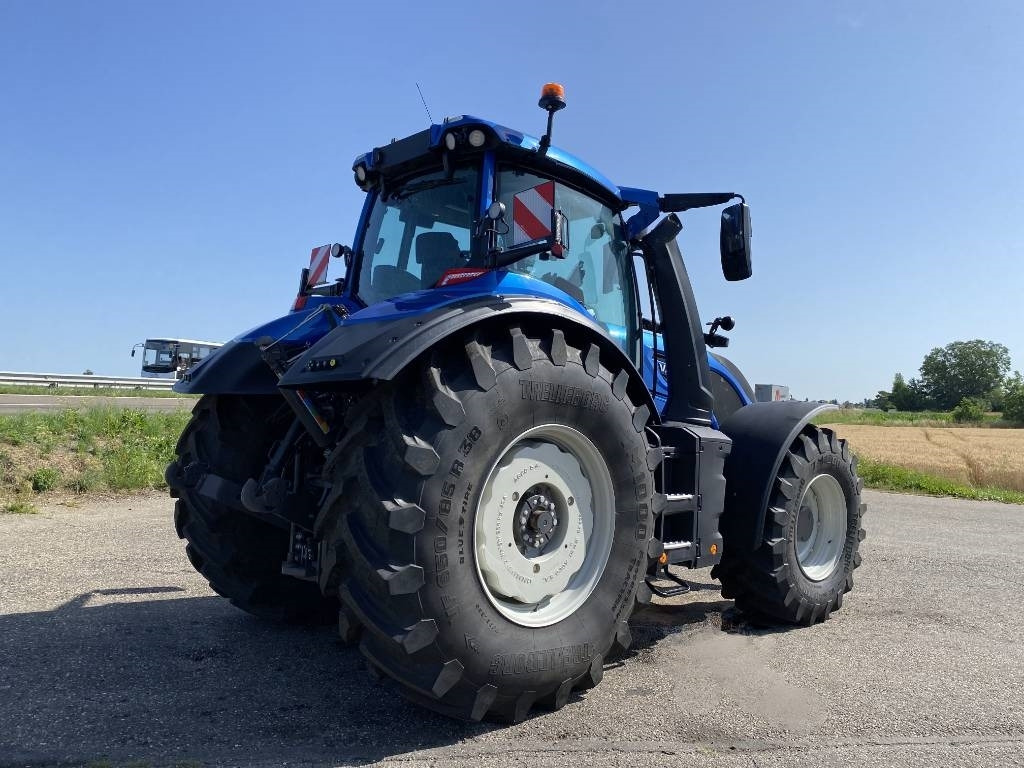 Valtra Q 285 Carte Grise Française 1er Main endommagé - جرار: صورة 4 Valtra Q 285 Carte Grise Française 1er Main endommagé - جرار: صورة 4