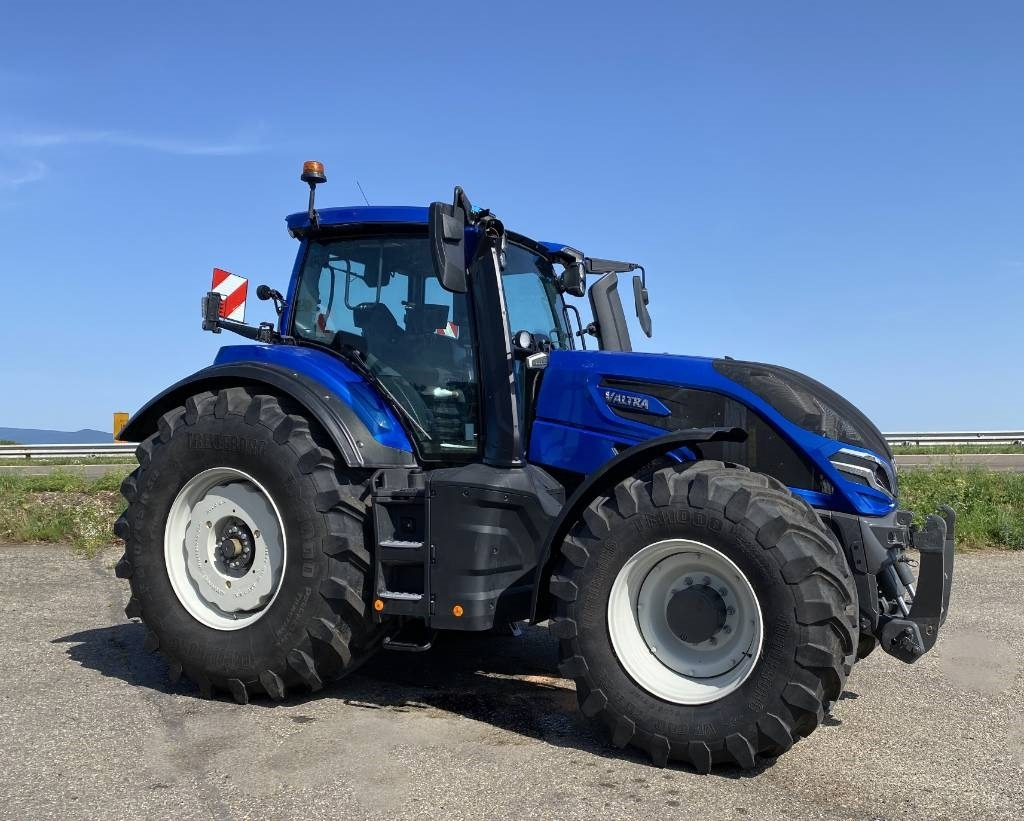 Valtra Q 285 Carte Grise Française 1er Main endommagé - جرار: صورة 3 Valtra Q 285 Carte Grise Française 1er Main endommagé - جرار: صورة 3