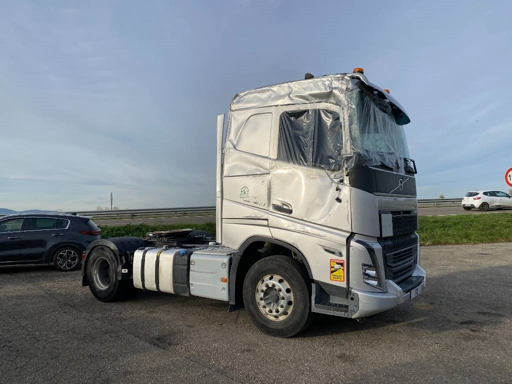 Volvo FH 460 / I-Save 1er Main endommagé - رأس تريلا: صورة 3 Volvo FH 460 / I-Save 1er Main endommagé - رأس تريلا: صورة 3