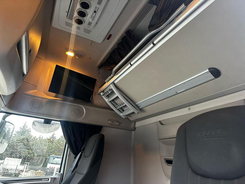 مقطورة السحب DAF XF 480: صورة 13