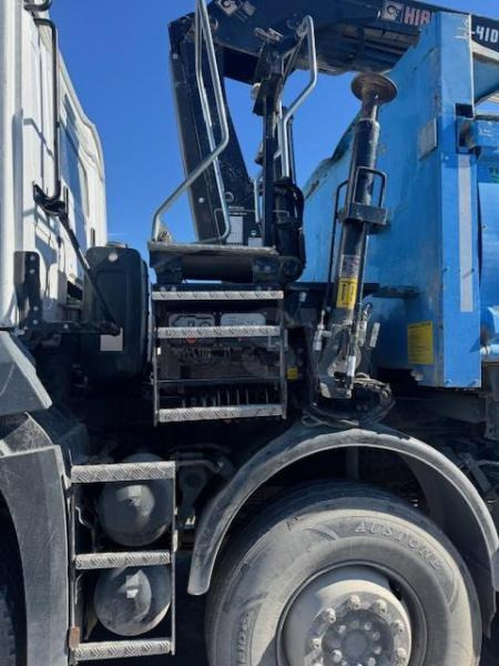 Mercedes Arocs 3243 - شاحنة قلاب: صورة 4 Mercedes Arocs 3243 - شاحنة قلاب: صورة 4