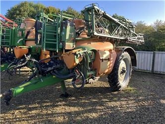 Amazone UX 4200 24m - رشاش مسحوب: صورة 1 Amazone UX 4200 24m - رشاش مسحوب: صورة 1