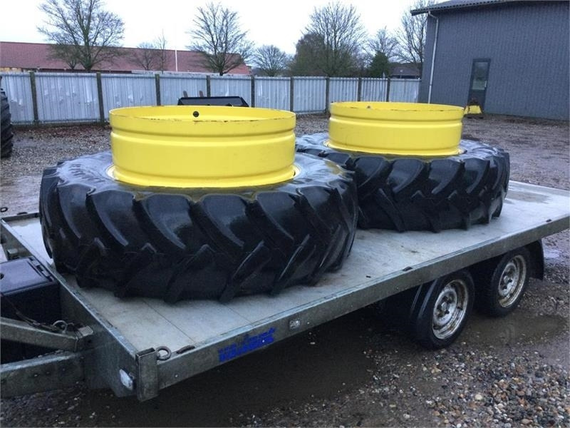 Continental 420/85 R38 - إطارات - آلات زراعية: صورة 1 Continental 420/85 R38 - إطارات - آلات زراعية: صورة 1