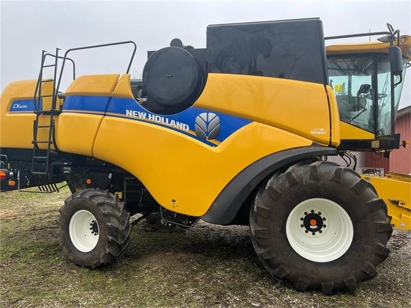 New Holland CX 6090 4wd - حصادة: صورة 1 New Holland CX 6090 4wd - حصادة: صورة 1