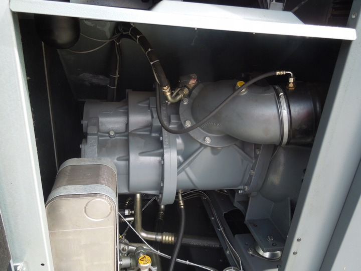 ATLAS COPCO GA110VSD - ضاغط هوائي: صورة 4 ATLAS COPCO GA110VSD - ضاغط هوائي: صورة 4
