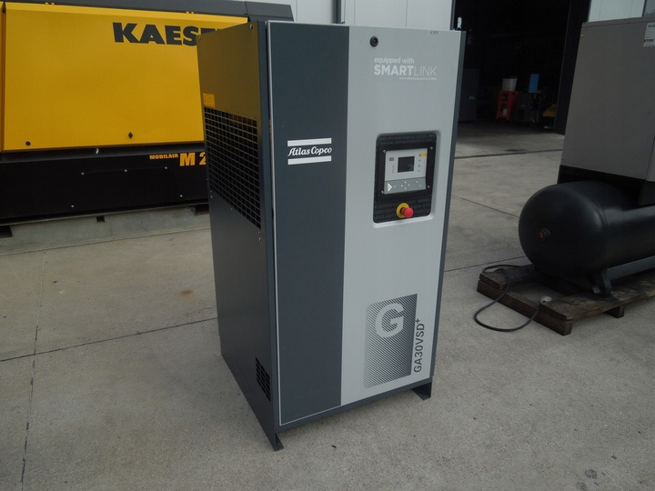ATLAS COPCO GA30VSD+ - ضاغط هوائي: صورة 1 ATLAS COPCO GA30VSD+ - ضاغط هوائي: صورة 1