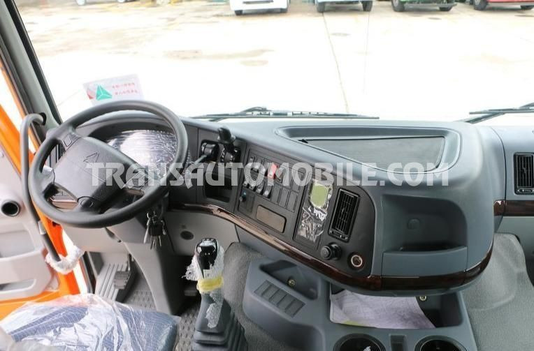 Sinotruk HOWO 6X6 ALL-WHEEL DRIVE - مقطورة السحب: صورة 2 Sinotruk HOWO 6X6 ALL-WHEEL DRIVE - مقطورة السحب: صورة 2
