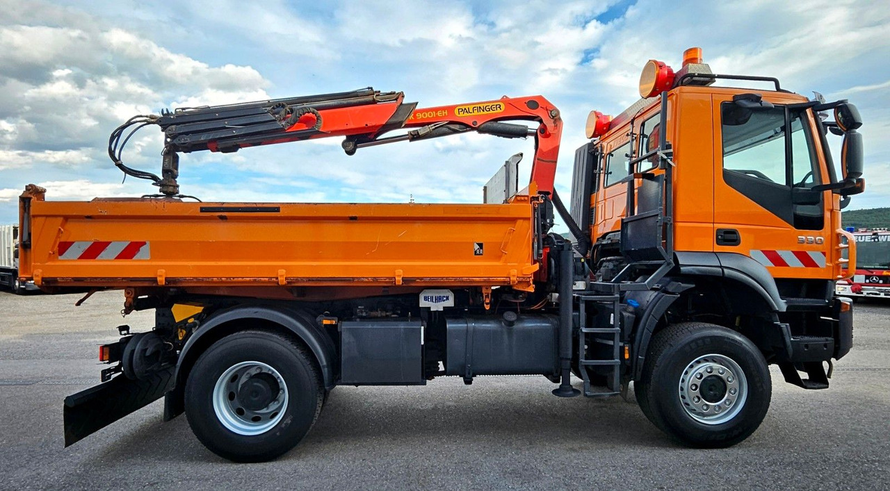 Iveco Trakker 190T33 4x4 Euro5 Kran Palfinger Funk - شاحنة قلاب, شاحنة كرين: صورة 2 Iveco Trakker 190T33 4x4 Euro5 Kran Palfinger Funk - شاحنة قلاب, شاحنة كرين: صورة 2