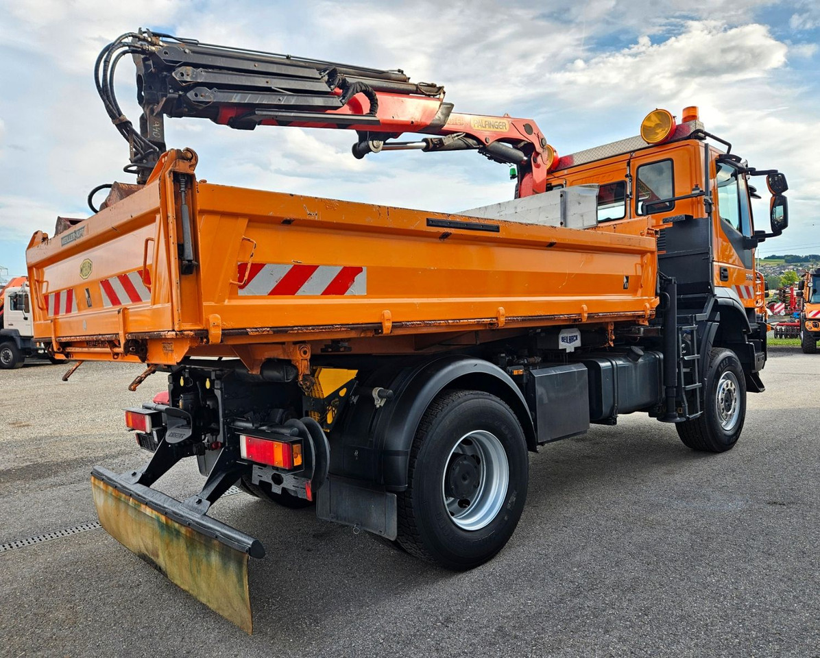 Iveco Trakker 190T33 4x4 Euro5 Kran Palfinger Funk - شاحنة قلاب, شاحنة كرين: صورة 3 Iveco Trakker 190T33 4x4 Euro5 Kran Palfinger Funk - شاحنة قلاب, شاحنة كرين: صورة 3