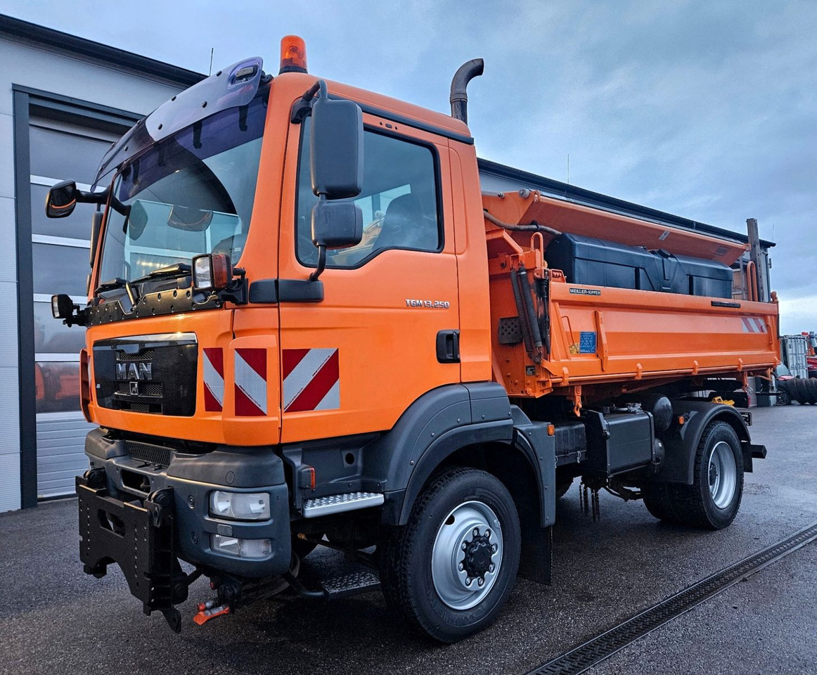MAN TGM 13.250 4x4 Euro5 Winterdienst - شاحنة قلاب: صورة 1 MAN TGM 13.250 4x4 Euro5 Winterdienst - شاحنة قلاب: صورة 1