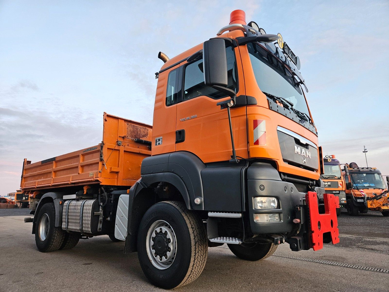 MAN TGS 18.360 4x4 BL Euro5 Meiller - شاحنة قلاب: صورة 4 MAN TGS 18.360 4x4 BL Euro5 Meiller - شاحنة قلاب: صورة 4