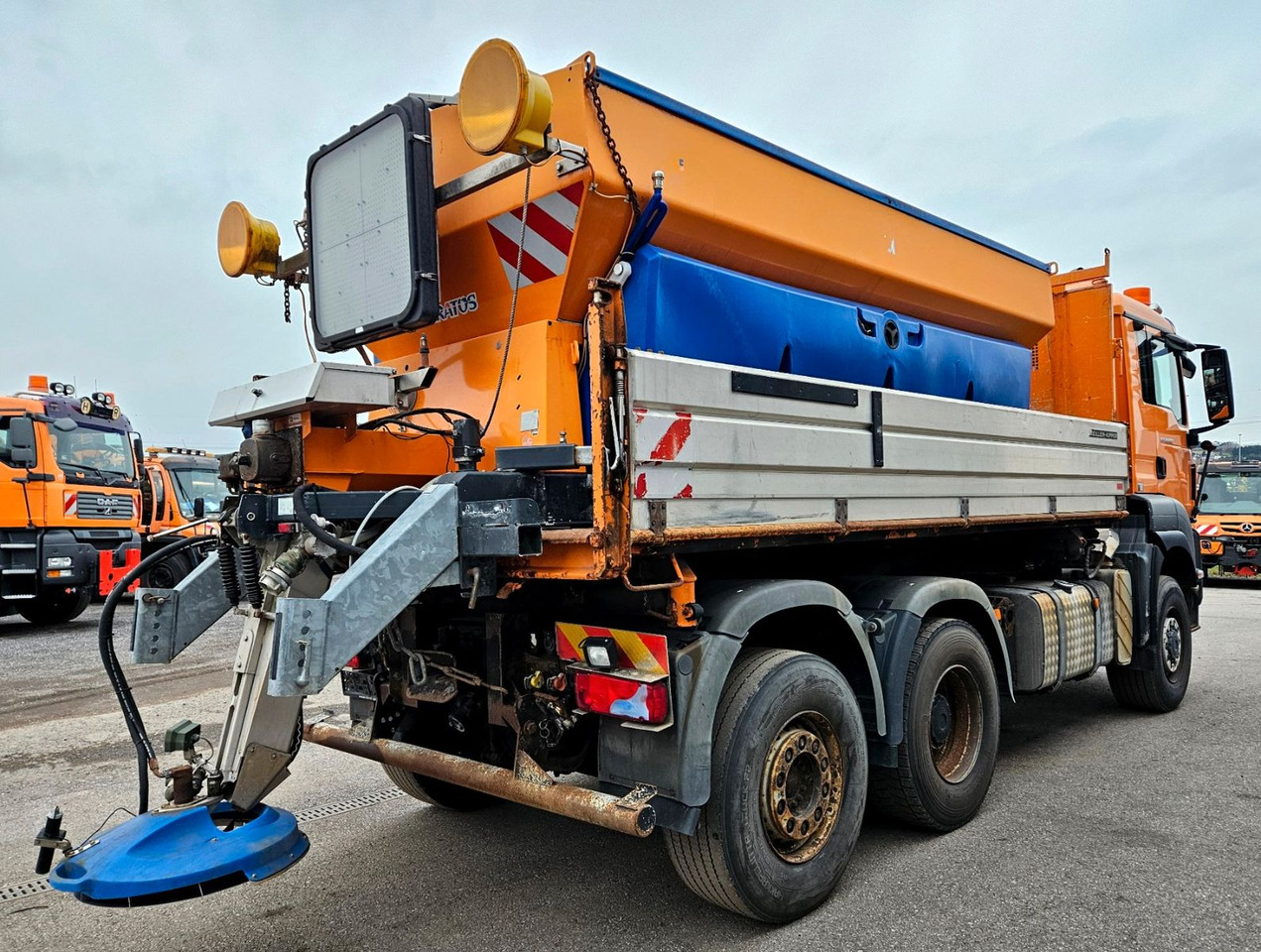 MAN TGS 28.400 6x4-4 BL Winterdienst Schmidt Euro5 - شاحنة قلاب: صورة 4 MAN TGS 28.400 6x4-4 BL Winterdienst Schmidt Euro5 - شاحنة قلاب: صورة 4