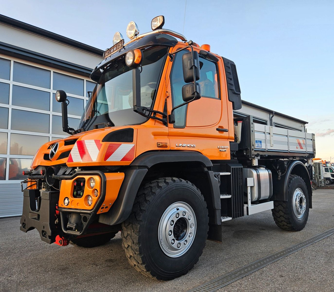 Unimog U527 UGE Euro6 VarioPilot Hydrostat - شاحنة قلاب: صورة 1 Unimog U527 UGE Euro6 VarioPilot Hydrostat - شاحنة قلاب: صورة 1