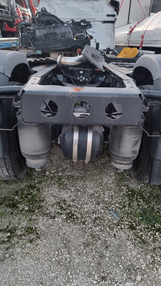 MAN TGX E6 pezzi di ricambio - قطع الغيار - شاحنة: صورة 5 MAN TGX E6 pezzi di ricambio - قطع الغيار - شاحنة: صورة 5