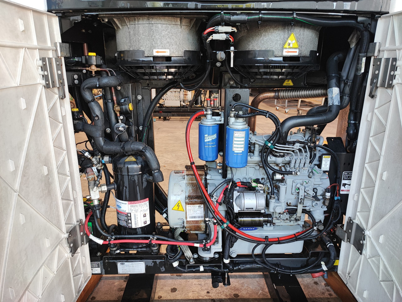 Motore Frigo Carrier Vector 1550 - وحدة تبريد: صورة 4 Motore Frigo Carrier Vector 1550 - وحدة تبريد: صورة 4