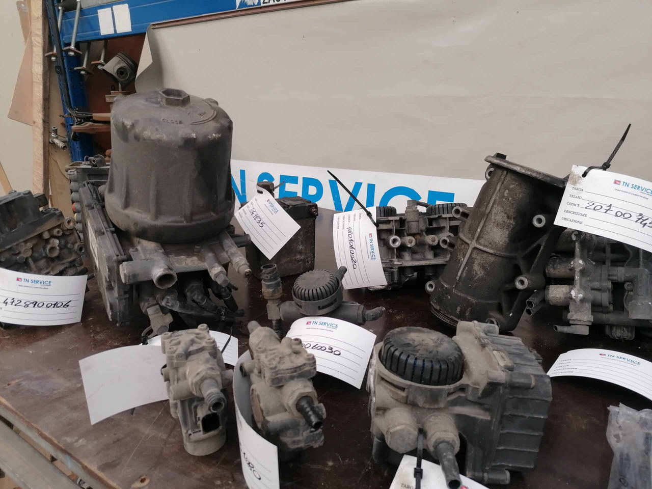 Valvole Pneumatiche - صمام الفرامل - شاحنة: صورة 5 Valvole Pneumatiche - صمام الفرامل - شاحنة: صورة 5