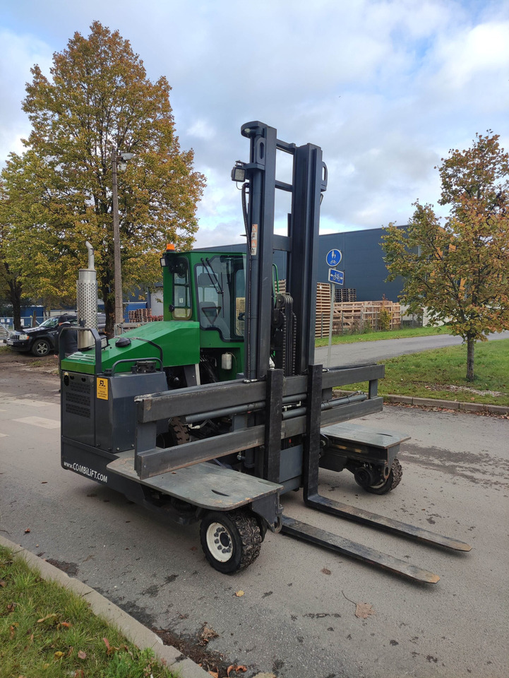 Combilift C4500 - شاحنة بلودر جانبي: صورة 2 Combilift C4500 - شاحنة بلودر جانبي: صورة 2